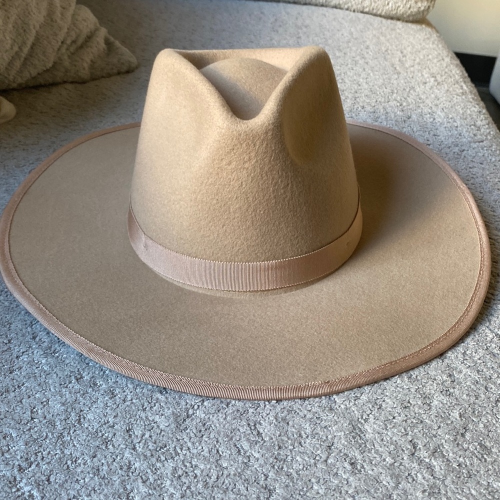 NWT Urban Outfitters hat
